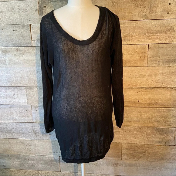 Aritzia ‎ T. Babaton women’s black oversized linen sweater in size XXS - Picture 1 of 7